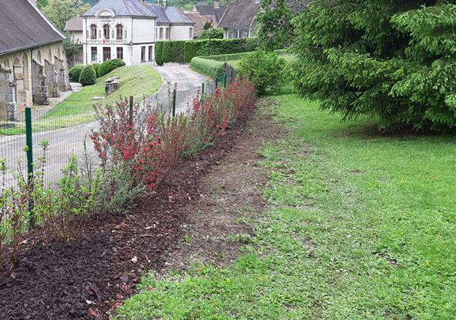 Comment CHABOD Révolutionne l'Entretien des Espaces Verts à Arc-sous-Montenot, Pontarlier, et Champagnole